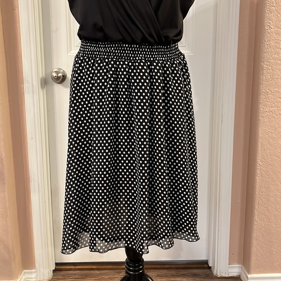 Avon Signature Collection Polka Dot Flare / Flutter Dress 1X New, No Tags - Picture 3 of 5